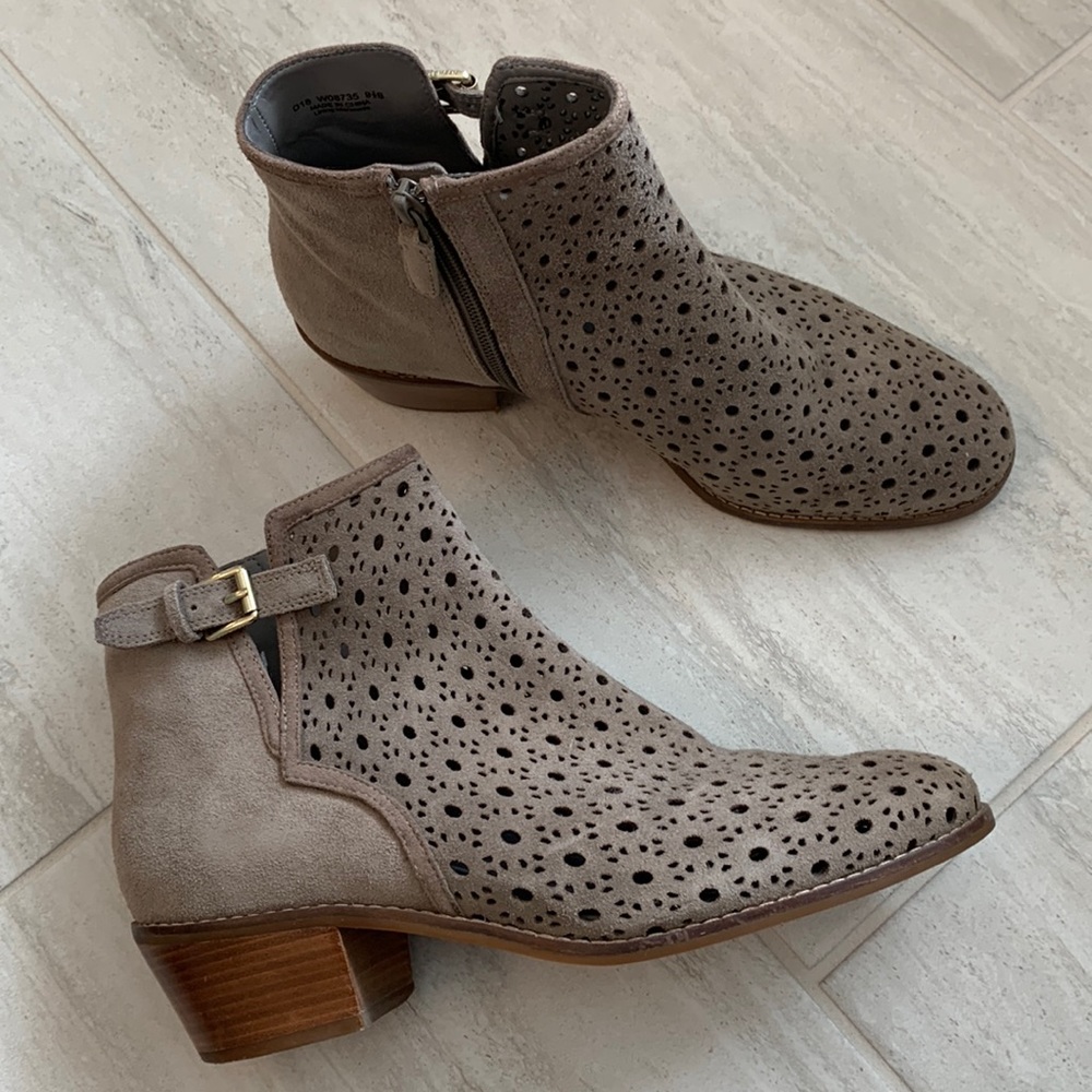 Coke Haan Boots